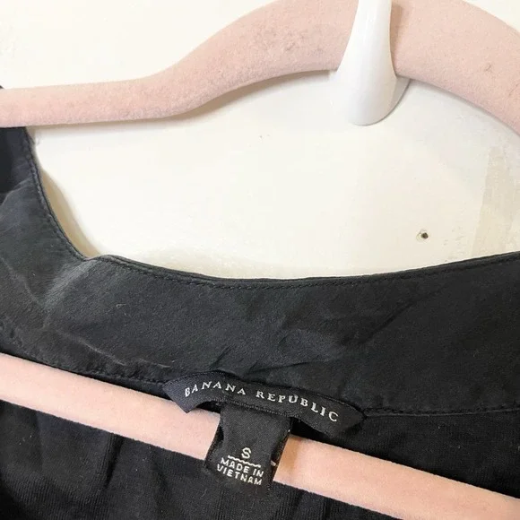 Vintage Y2K Banana Republic Silk Trim V-Neck Tank Top Grunge Whimsigoth Solid 8 - Picture 3 of 5